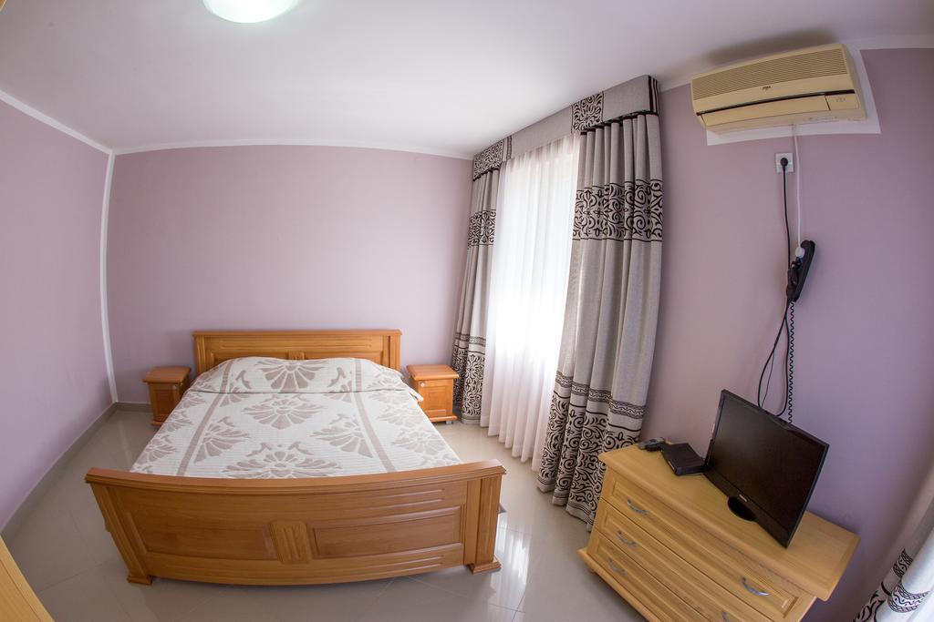 The Turtles Garden Villa Bečići Екстериор снимка