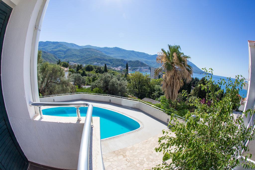 The Turtles Garden Villa Bečići Екстериор снимка